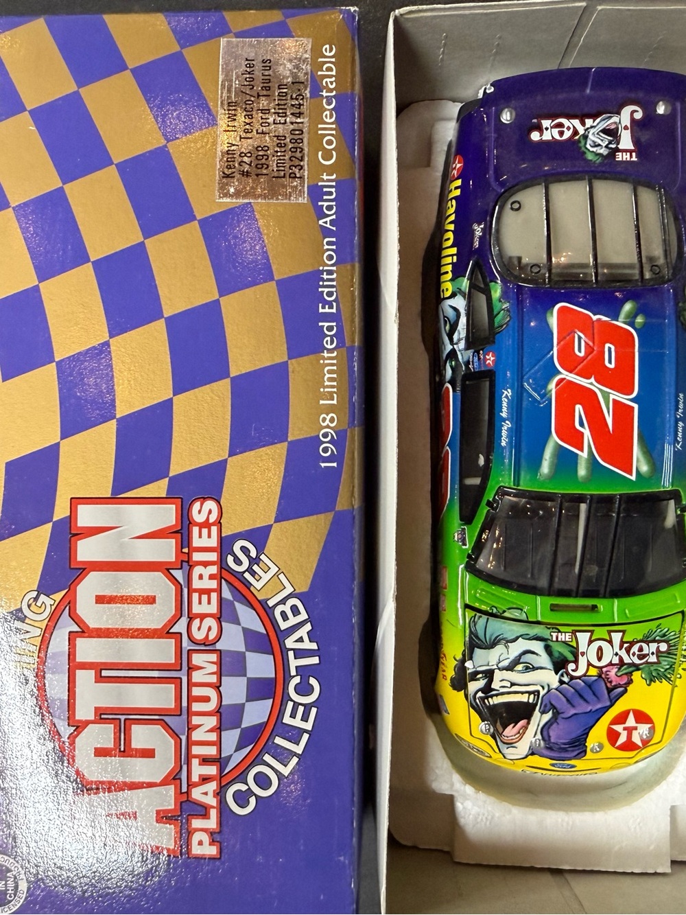 1:32 scale NASCAR set; Batman & Joker - Picture 9 of 9